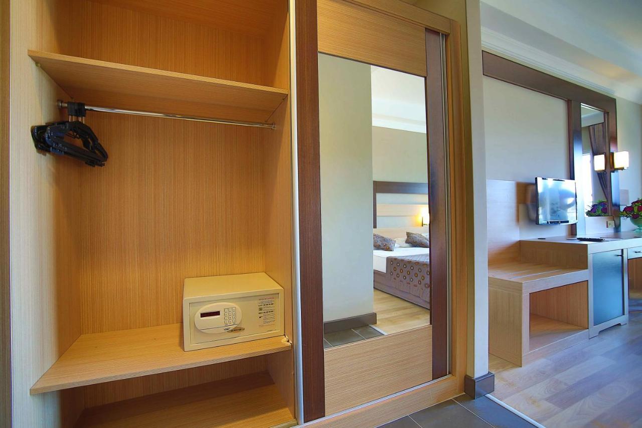 Taksim Daimon Suites Istanbul Exterior photo